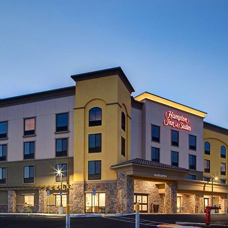 Hampton Inn & Suites Marina Bagian luar foto