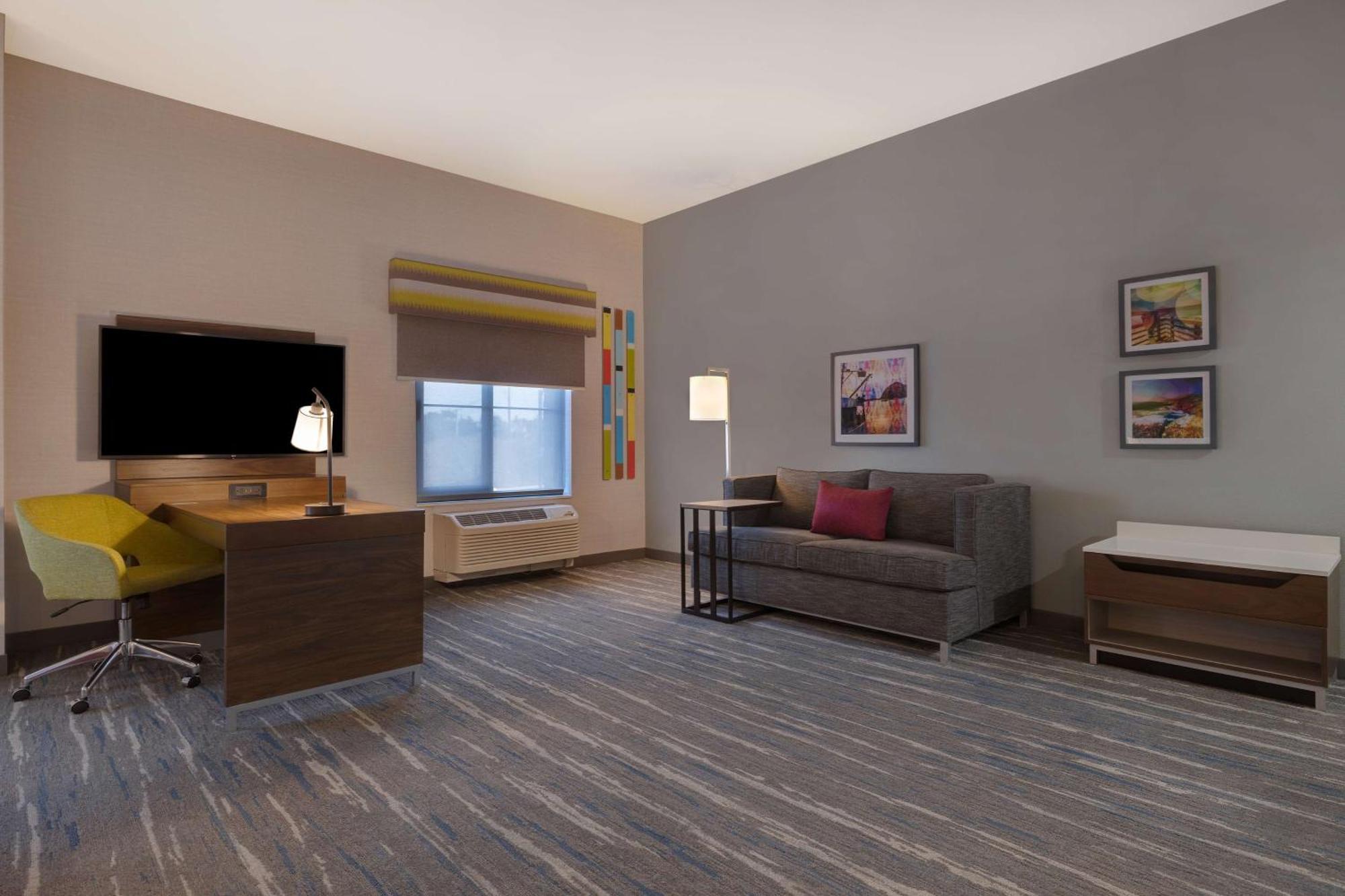Hampton Inn & Suites Marina Bagian luar foto